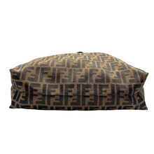 Upload the image to the Gallery viewer, Shopper Selleria
