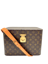 Carica l'immagine nel visualizzatore di Gallery, Cosmetic Trunk in Tela Monogram
