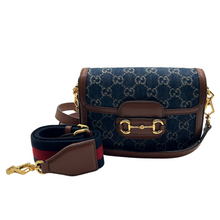 Upload the image to the Gallery viewer, Borsa Horsebit in denim
