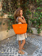 Carica l&#39;immagine nel visualizzatore di Gallery, Neverfull neoprene
