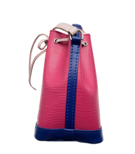 Upload the image to the Gallery viewer, Borsa Nano Noé in Pelle Epì Rosa e Blu 
