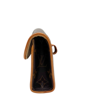 Upload the image to the Gallery viewer, Marsupio Florentine in Tela Monogram
