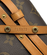 Upload the image to the Gallery viewer, Marsupio Florentine in Tela Monogram
