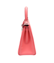Carica l'immagine nel visualizzatore di Gallery, Kelly 25 in Pelle Swift Rose D’ètè
