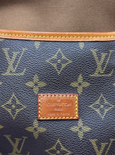 Carica l'immagine nel visualizzatore di Gallery, Borsa Saumur 30 Vintage in Tela Monogram
