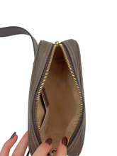 Carica l'immagine nel visualizzatore di Gallery, Marsupio in Tela Monogram
