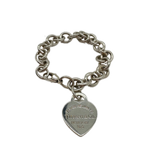 Upload the image to the Gallery viewer, Bracciale a catena con cuore

