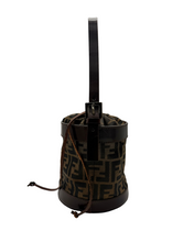 Carica l'immagine nel visualizzatore di Gallery, Drawstring Bucket Bag in Zucca Canvas
