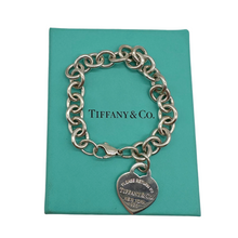 Upload the image to the Gallery viewer, Bracciale a catena con cuore
