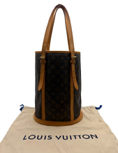 Carica l'immagine nel visualizzatore di Gallery, Monogram Bucket GM
