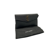 Upload the image to the Gallery viewer, Pochette Uptown
