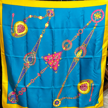 Upload the image to the Gallery viewer, Foulard
