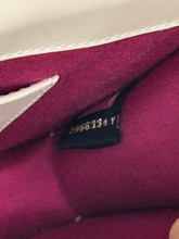 Carica l&#39;immagine nel visualizzatore di Gallery, Borsa a spalla Serpenti Forever
