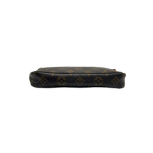 Carica l&#39;immagine nel visualizzatore di Gallery, Pochette Accessoires Monogram
