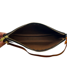 Carica l&#39;immagine nel visualizzatore di Gallery, Pochette Accessoires Monogram
