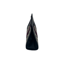 Upload the image to the Gallery viewer, Vintage GG handbag
