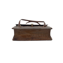 Upload the image to the Gallery viewer, Vintage GG handbag
