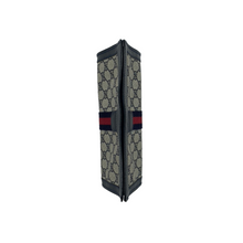Upload the image to the Gallery viewer, Vintage GG handbag
