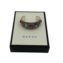 Upload the image to the Gallery viewer, Silver bracelet
