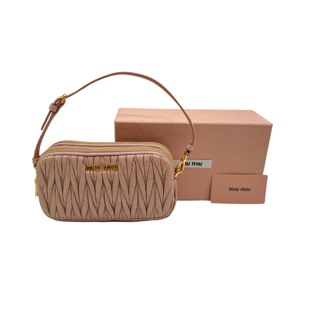 Borsa a mano outlet miu miu