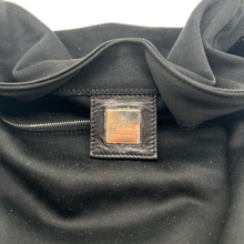 Carica l&#39;immagine nel visualizzatore di Gallery, Fendi Canvas Baguette Bag
