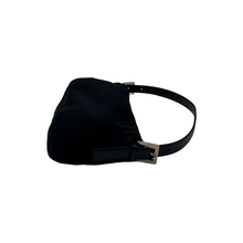 Carica l&#39;immagine nel visualizzatore di Gallery, Fendi Canvas Baguette Bag

