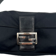 Carica l&#39;immagine nel visualizzatore di Gallery, Fendi Canvas Baguette Bag
