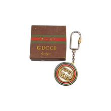 Carica l&#39;immagine nel visualizzatore di Gallery, Vintage Interlocking GG Keychain
