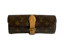 Upload the image to the Gallery viewer, Watch holder - Casket for three watches
