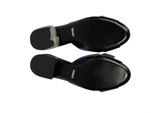 Upload the image to the Gallery viewer, Leather slippers
