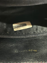Upload the image to the Gallery viewer, Vintage shoulder bag / clutch bag
