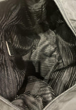 Upload the image to the Gallery viewer, Borsa messenger in nylon
