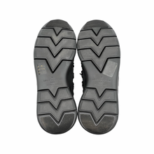 Carica l&#39;immagine nel visualizzatore di Gallery, Fastlane Monogram Black Sneakers
