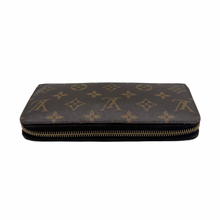 Carica l&#39;immagine nel visualizzatore di Gallery, Louis Vuitton Zippy Wallet
