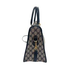 Carica l&#39;immagine nel visualizzatore di Gallery, Navy Leather Bag
