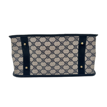 Carica l&#39;immagine nel visualizzatore di Gallery, Navy Leather Bag
