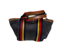 Carica l&#39;immagine nel visualizzatore di Gallery, Borsa a mano in denim con cinghia multicolore
