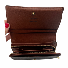 Carica l&#39;immagine nel visualizzatore di Gallery, Louis Vuitton Monogram Wallet
