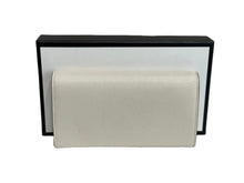 Upload the image to the Gallery viewer, Gucci Zumi leather wallet

