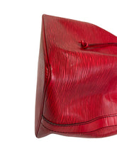 Upload the image to the Gallery viewer, Louis Vuitton Noé Vintage
