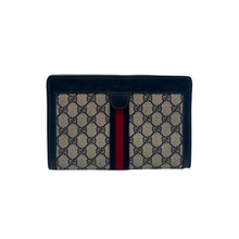 Upload the image to the Gallery viewer, Vintage GG handbag
